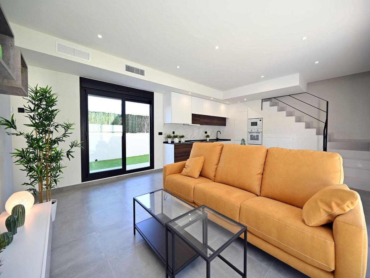 2 bedroom Villa for sale in Orihuela with pool garage - € 342,000 (Ref: 8523035)