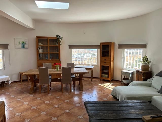 2 bedroom Villa for sale in Puerto del Rosario with garage - € 360,000 (Ref: 8542265)