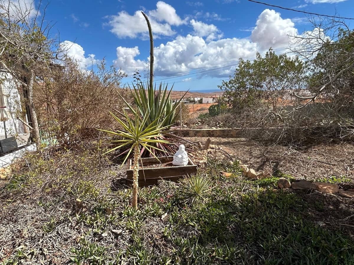 2 slaapkamer Villa te koop in Puerto del Rosario met garage - € 360.000 (Ref: 8542265)