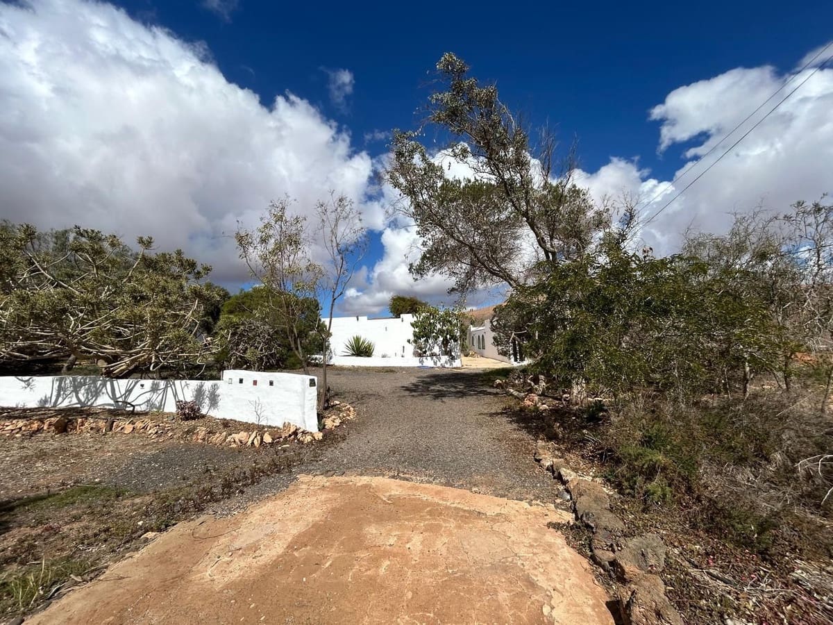 2 soverom Villa til salgs i Puerto del Rosario med garasje - € 360 000 (Ref: 8542265)