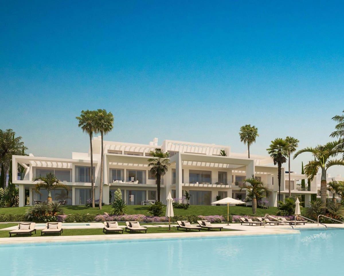 2 bedroom Apartment for sale in Manilva with pool garage - € 550,000 (Ref: 8554547)