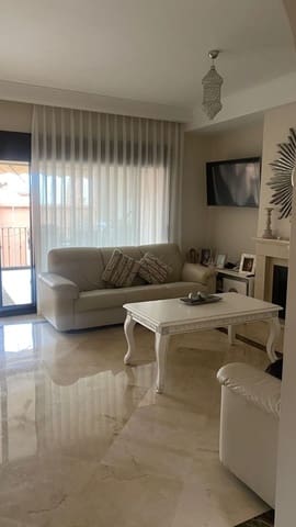 Pareado de 3 habitaciones en New Golden Mile, Estepona en venta con piscina garaje - 525.000 € (Ref: 8561592)