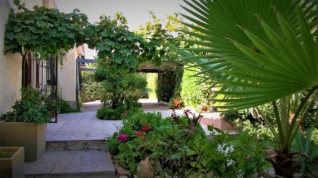 8 soverom Leilighet til salgs i Los Balcones med svømmebasseng garasje - € 1 090 000 (Ref: 8580086)