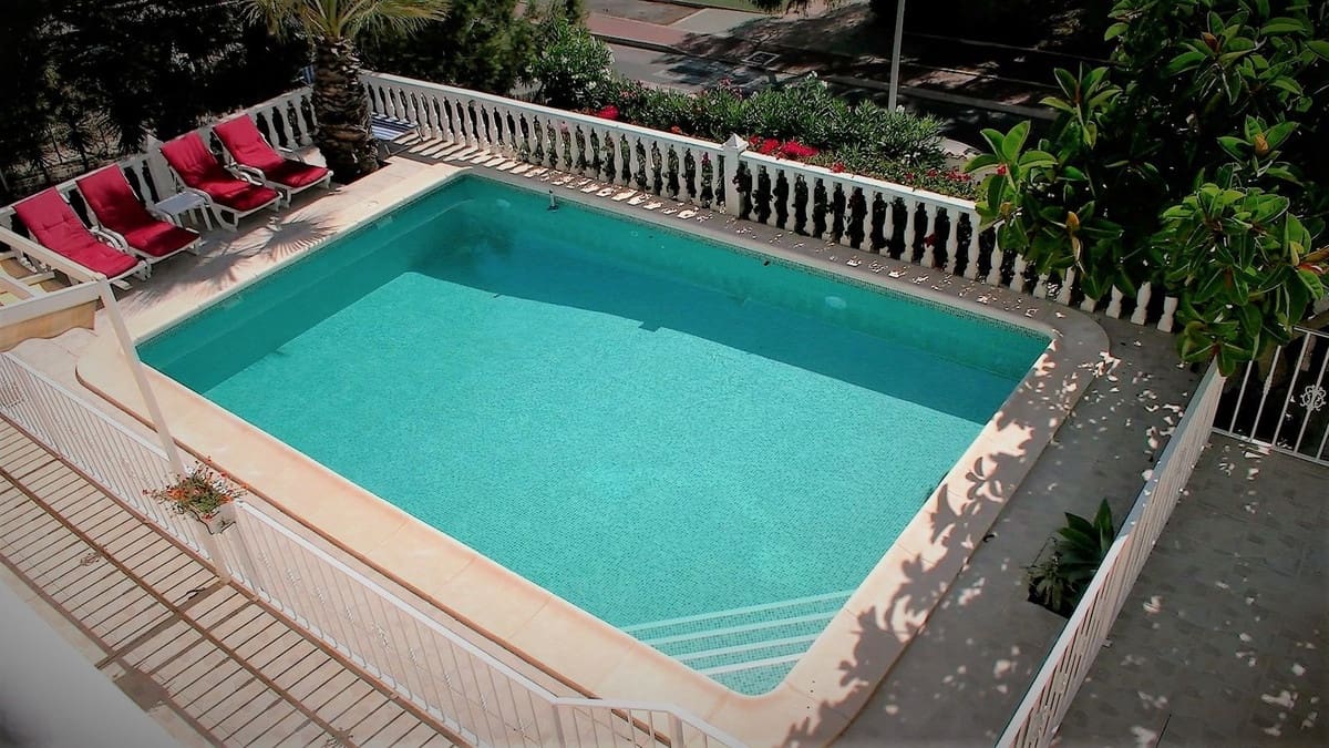 8 bedroom Apartment for sale in Los Balcones with pool garage - € 1,090,000 (Ref: 8580086)