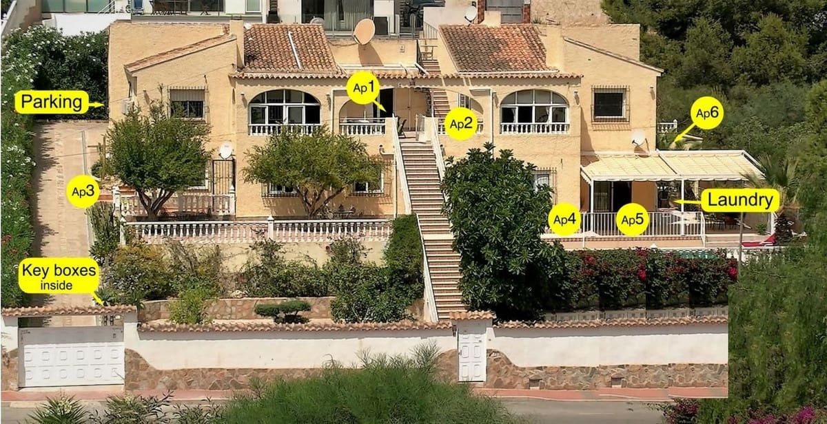 8 bedroom Apartment for sale in Los Balcones with pool garage - € 1,090,000 (Ref: 8580086)