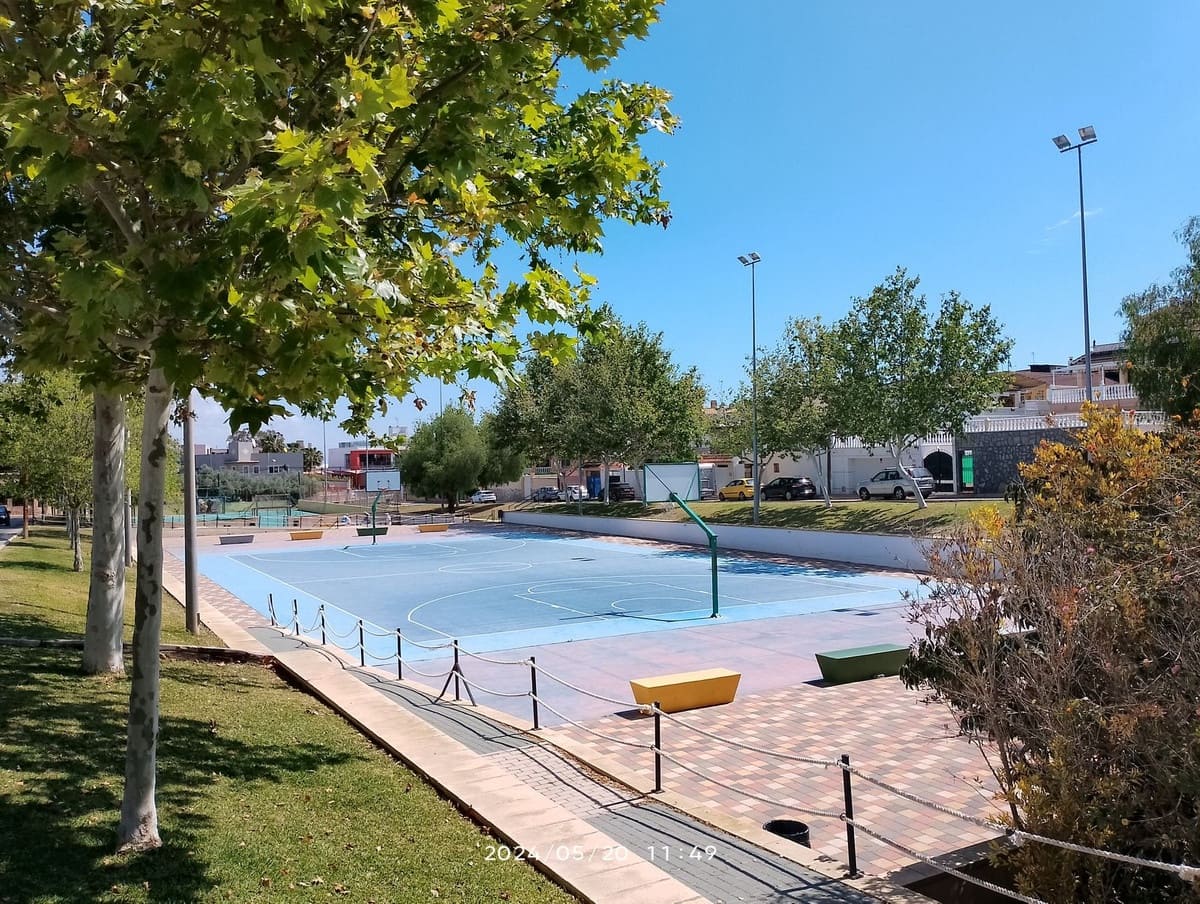 8 bedroom Apartment for sale in Los Balcones with pool garage - € 1,090,000 (Ref: 8580086)