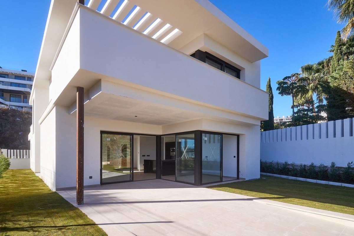 4 sypialnia Willa na sprzedaż w La Cala de Mijas z basenem - 1 390 000 € (Ref: 8591104)