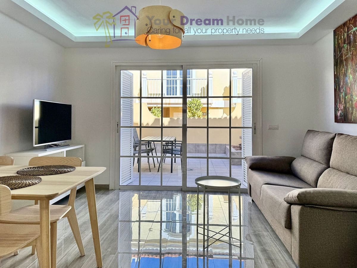 2 sovrum Hus till salu i Caleta de Fuste med garage - 274 000 € (Ref: 8599900)