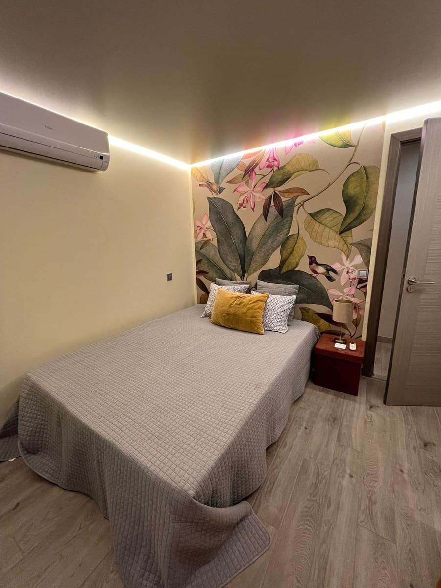 Apartamento de 2 habitaciones en Estepona en venta con piscina garaje - 485.000 € (Ref: 8603916)