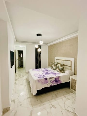 Apartamento de 2 habitaciones en Centro, Estepona en venta - 379.000 € (Ref: 8622818)
