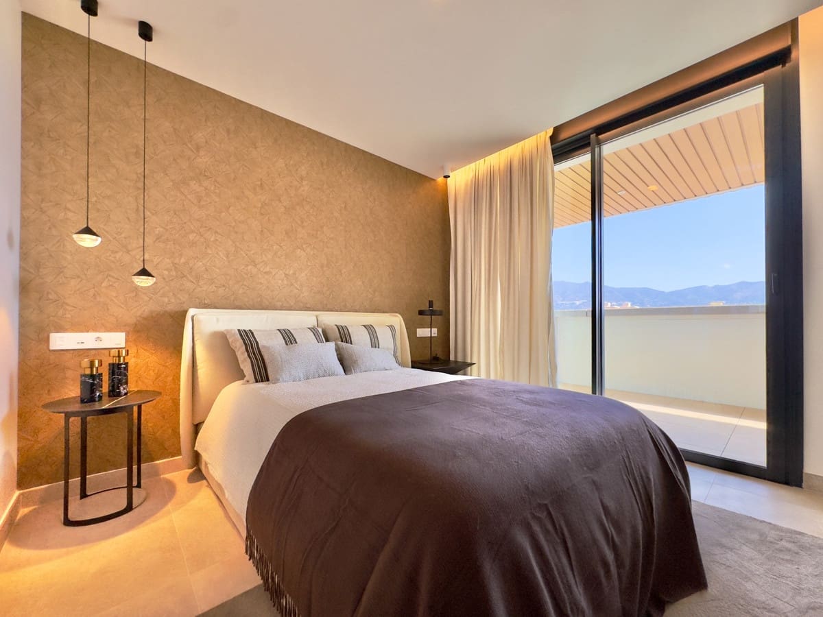2 makuuhuone Huoneisto myytävänä paikassa Fuengirola mukana uima-altaan - 659 500 € (Ref: 8625063)