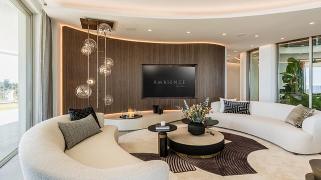 4 bedroom Penthouse for sale in Marbella with pool - € 2,590,000 (Ref: 8634842)