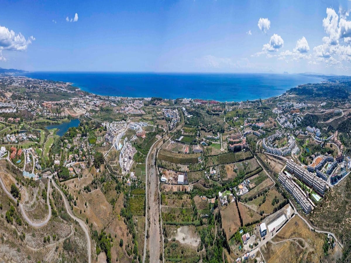 3 makuuhuone Huoneisto myytävänä paikassa Estepona mukana uima-altaan - 407 000 € (Ref: 8636646)