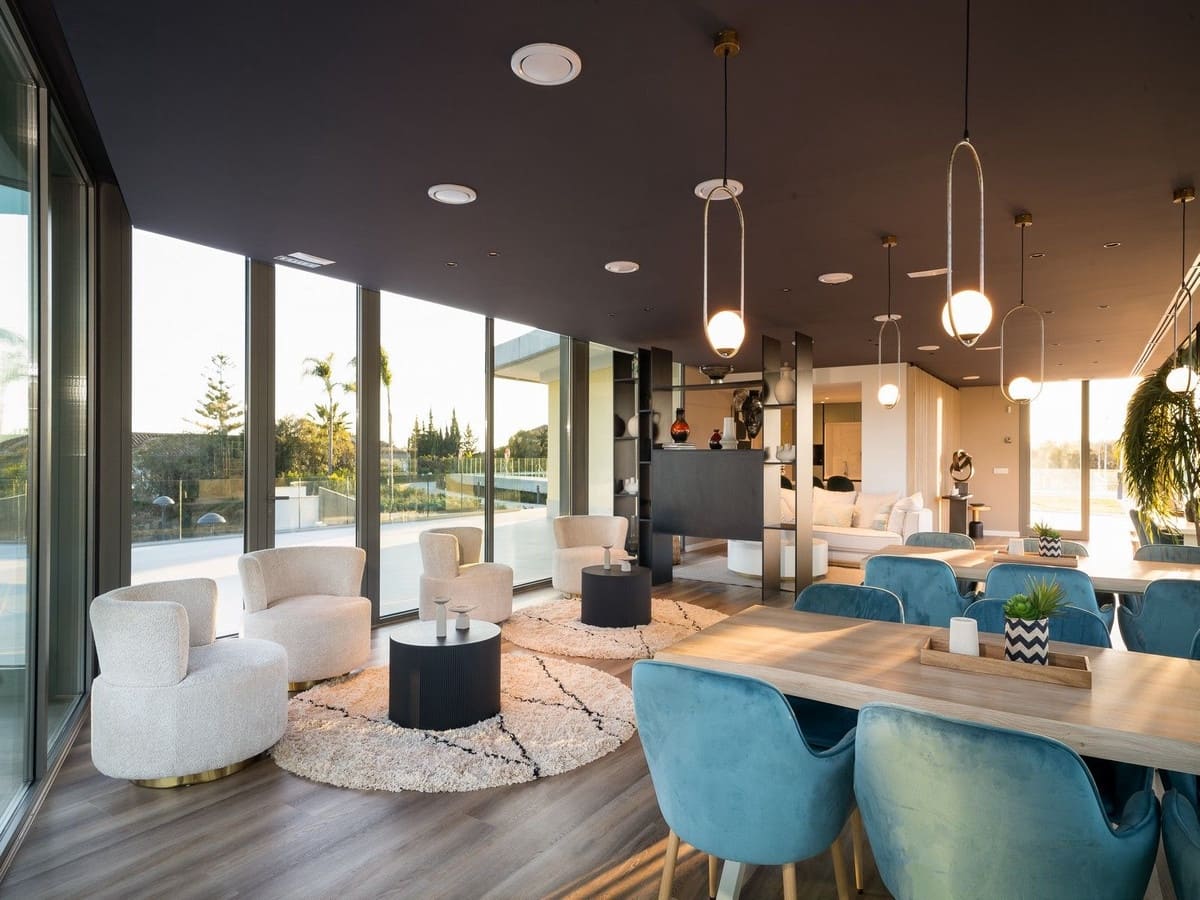 4 bedroom Villa for sale in La Cala de Mijas with pool - € 1,069,000 (Ref: 8641027)