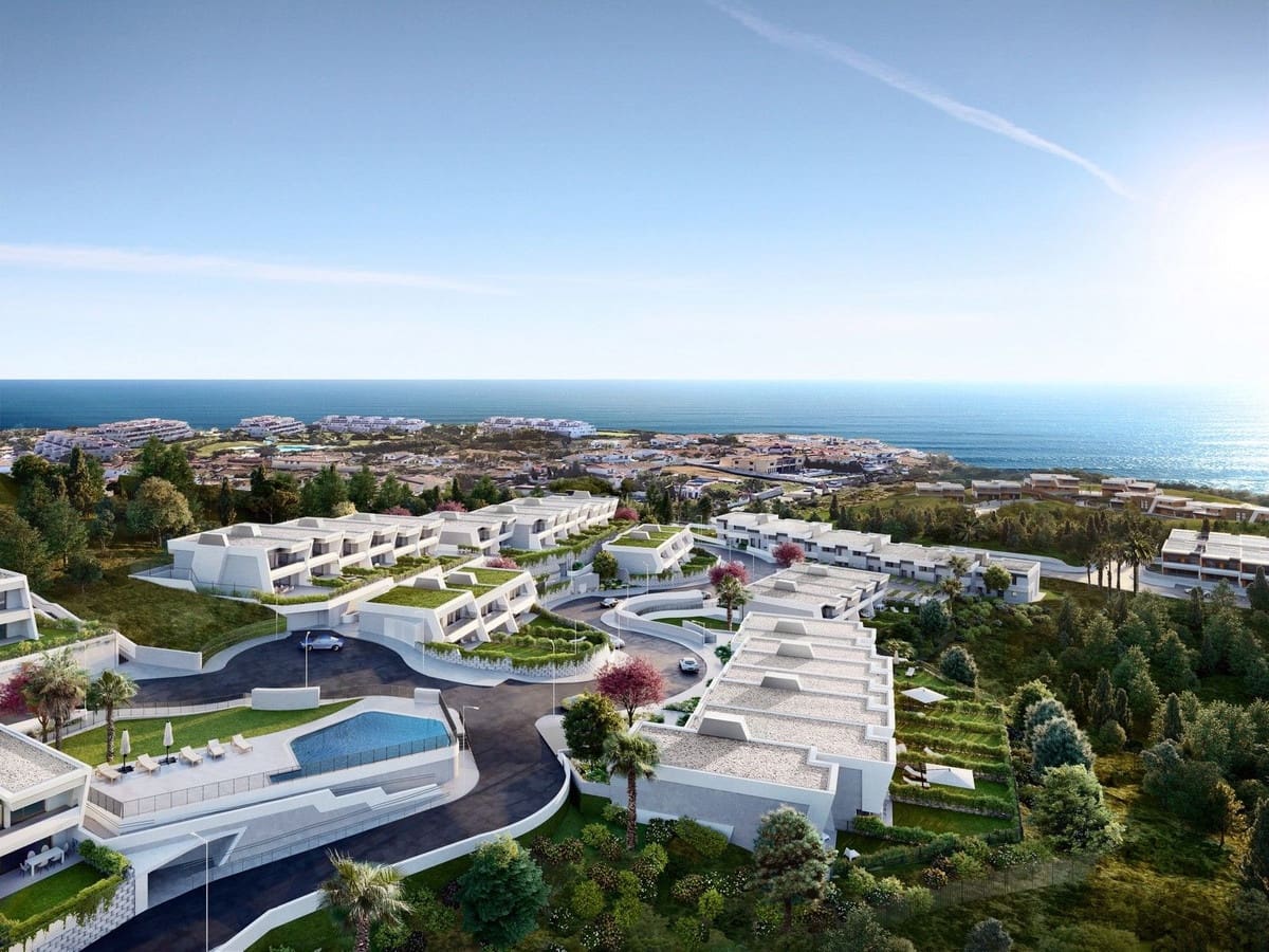 4 makuuhuone Omakotitalo myytävänä paikassa Mijas Costa mukana uima-altaan - 1 069 000 € (Ref: 8641028)