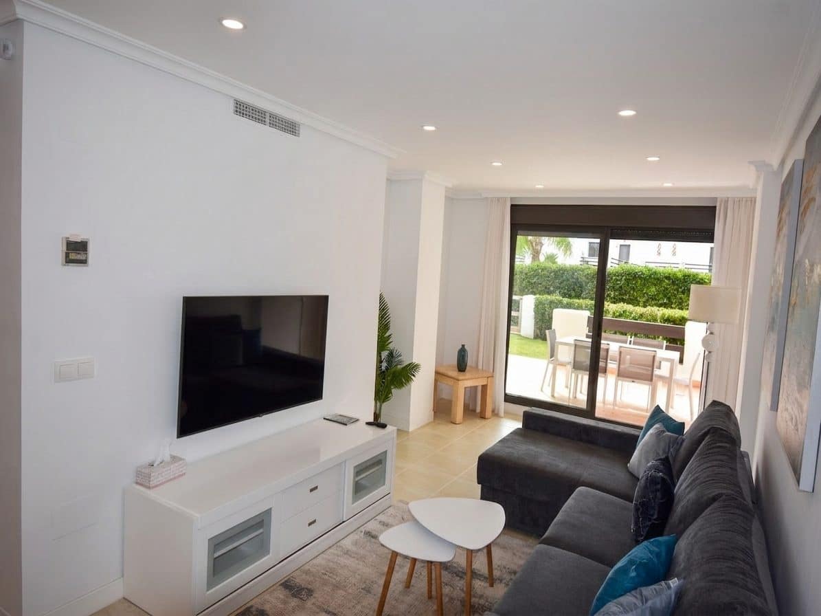 2 makuuhuone Huoneisto myytävänä paikassa Estepona mukana uima-altaan - 365 000 € (Ref: 8648284)