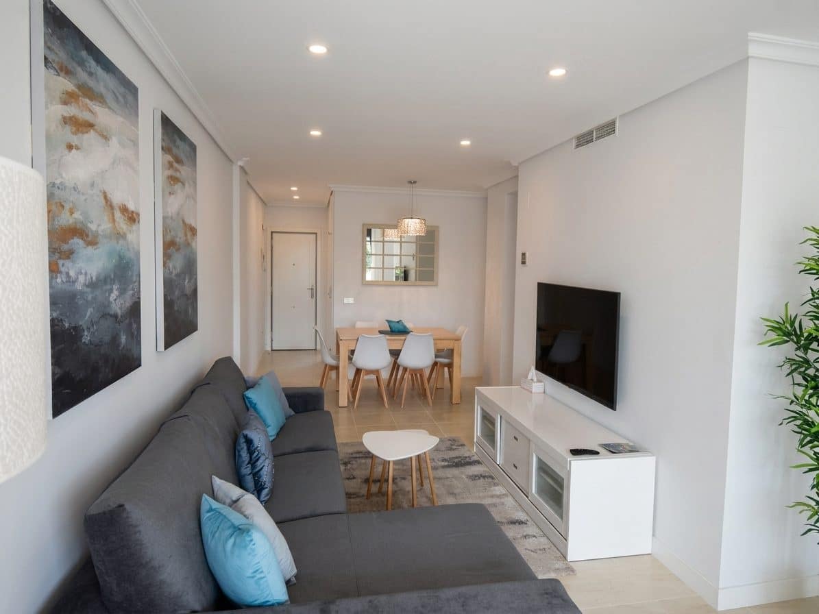2 makuuhuone Huoneisto myytävänä paikassa Estepona mukana uima-altaan - 365 000 € (Ref: 8648284)