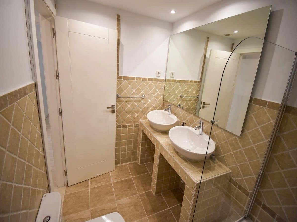 2 makuuhuone Huoneisto myytävänä paikassa Estepona mukana uima-altaan - 365 000 € (Ref: 8648284)