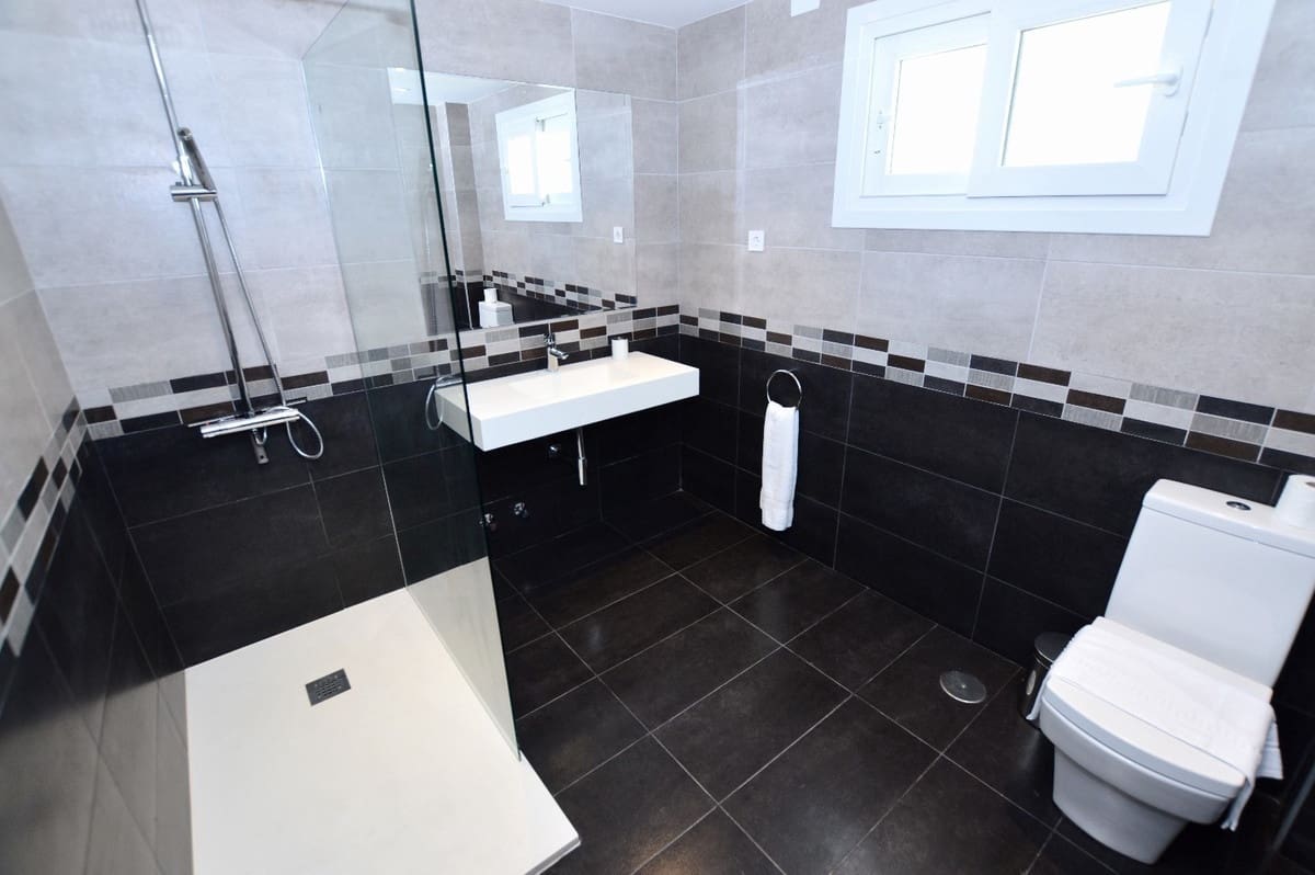 Chalet de 6 habitaciones en Benalmadena Costa en venta con piscina - 1.450.000 € (Ref: 8668359)