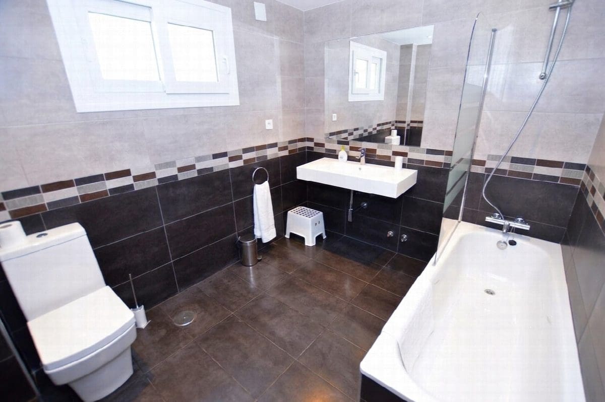 6 soveværelse Villa til salg i Benalmadena Costa med swimmingpool - € 1.450.000 (Ref: 8668359)
