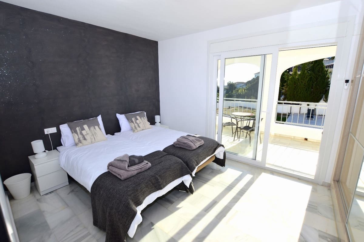 6 soverom Villa til salgs i Benalmadena med svømmebasseng - € 1 450 000 (Ref: 8668360)