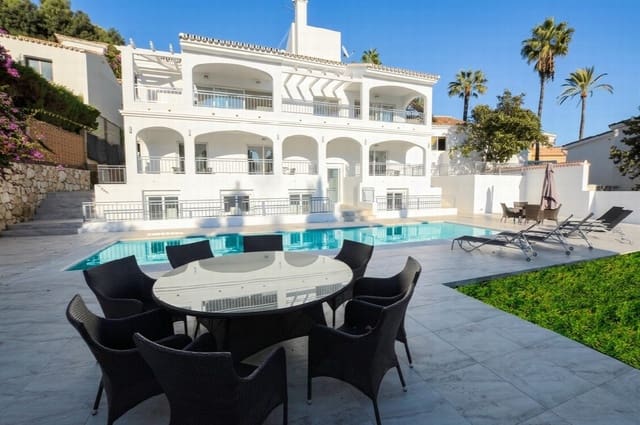 6 slaapkamer Villa te koop in Benalmadena Costa, Benalmádena met zwembad - € 1.450.000 (Ref: 8668360)
