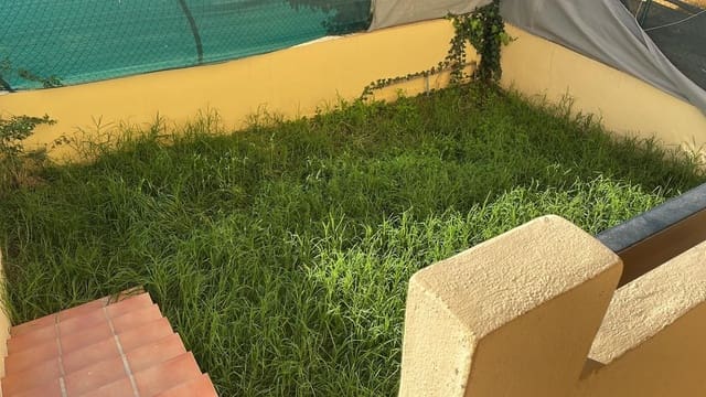 3 bedroom Apartment for sale in Estepona with pool garage - € 339,000 (Ref: 8672914)