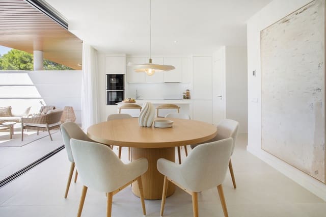 2 bedroom Apartment for sale in El Higuerón, Fuengirola with pool - € 705,000 (Ref: 8682167)