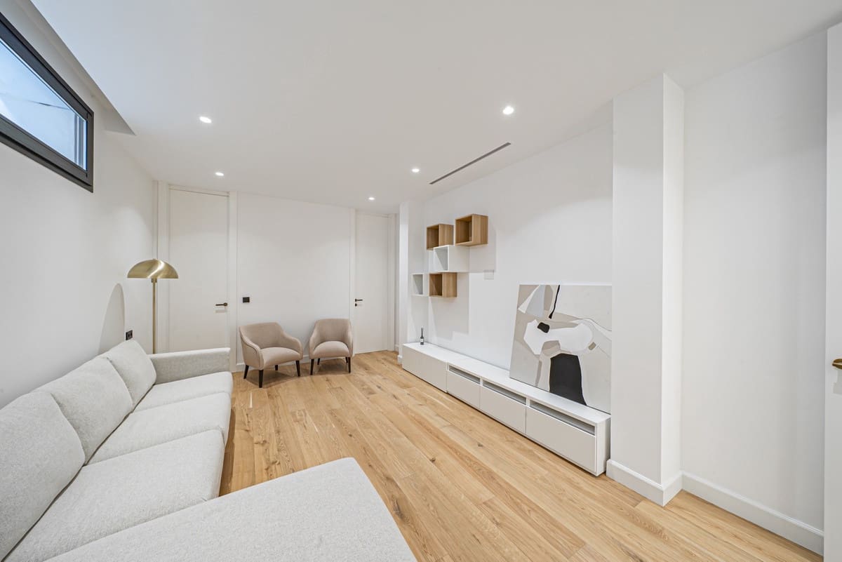 6 quarto Moradia para venda em Golden Mile com piscina - 6 400 000 € (Ref: 8703029)