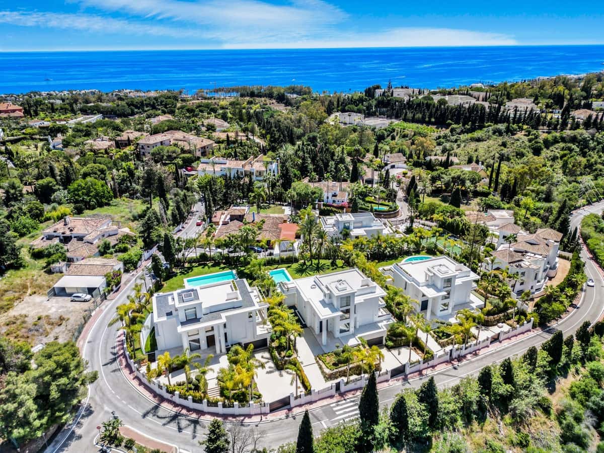 6 bedroom Villa for sale in Golden Mile with pool - € 6,400,000 (Ref: 8703029)