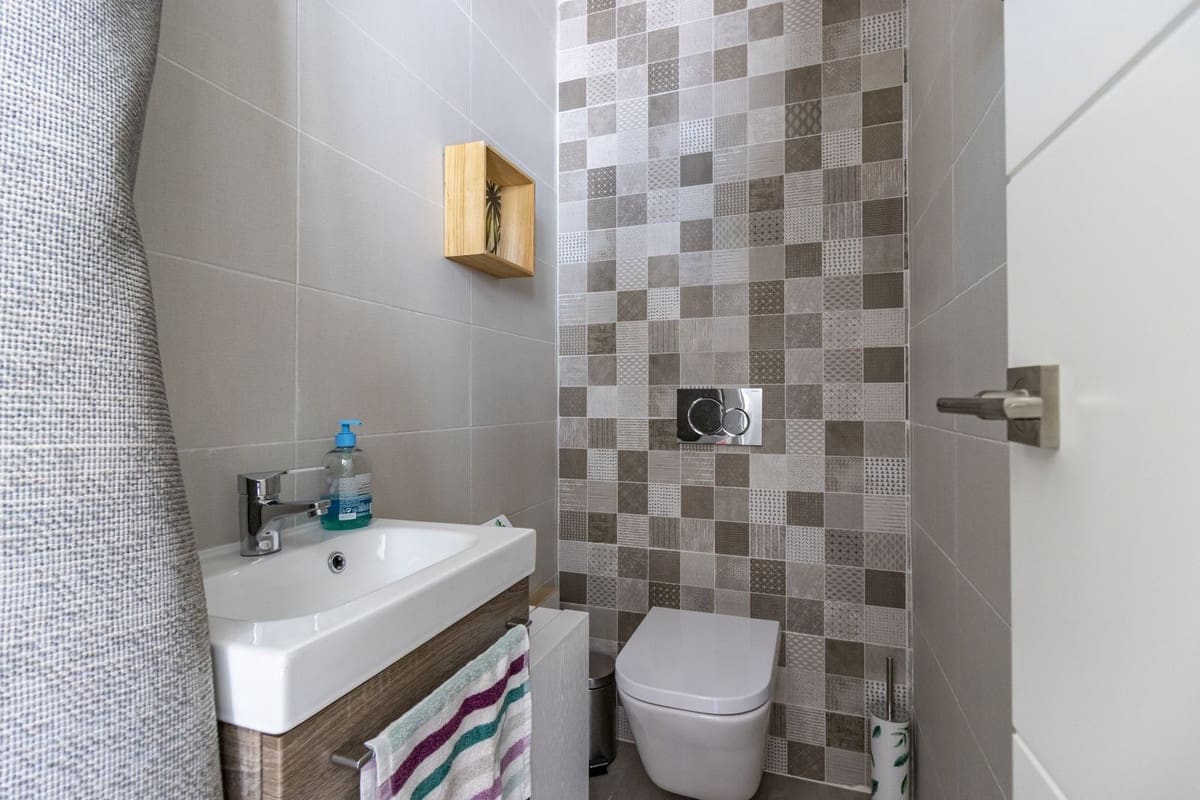 3 soveværelse Byhus til salg i San Pedro de Alcantara med swimmingpool garage - € 899.000 (Ref: 8723824)