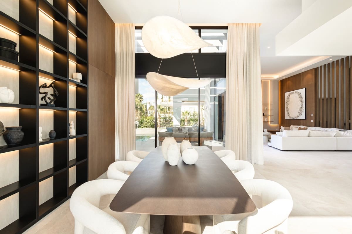 4 sypialnia Willa na sprzedaż w Nueva Andalucia z basenem - 3 990 000 € (Ref: 8737624)