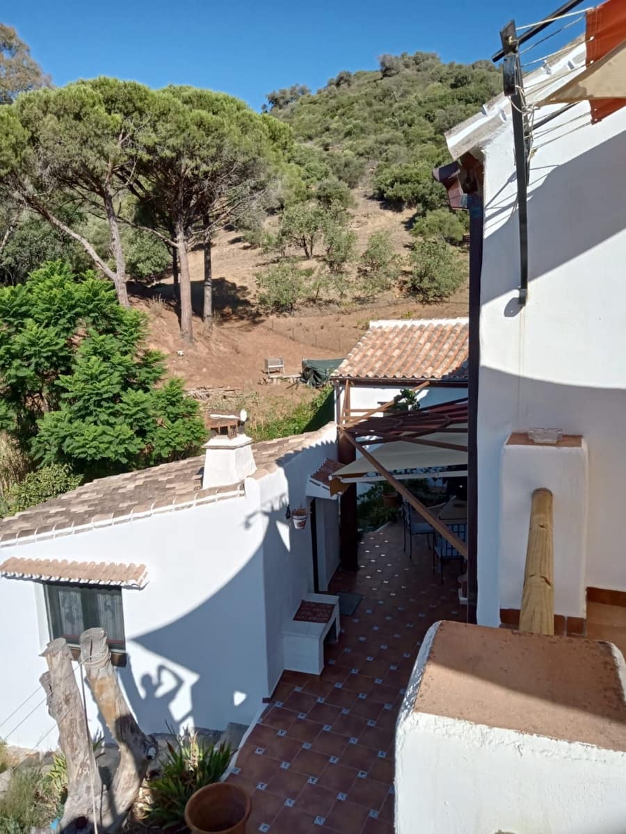 4 soveværelse Finca/Landehus til salg i Casares med swimmingpool garage - € 850.000 (Ref: 8737626)