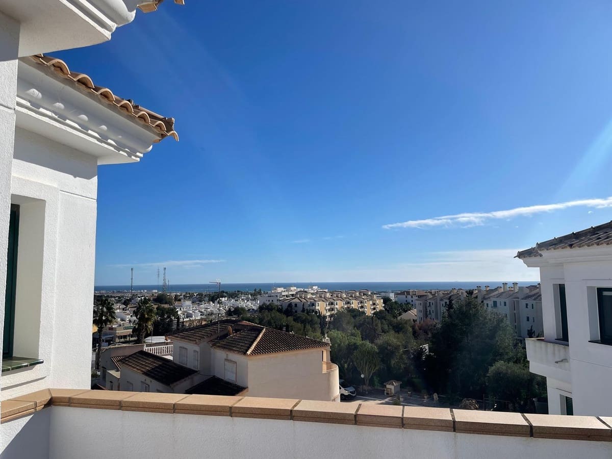 Apartamento de 2 habitaciones en Campoamor en venta con piscina - 219.400 € (Ref: 8776198)