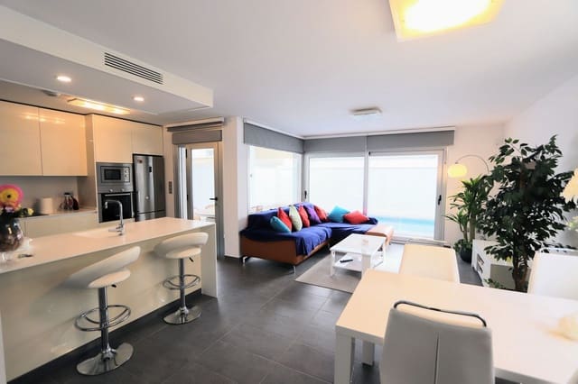 Chalet de 3 habitaciones en Torre de la Horadada, Pilar de la Horadada en venta con piscina garaje - 635.000 € (Ref: 8776210)