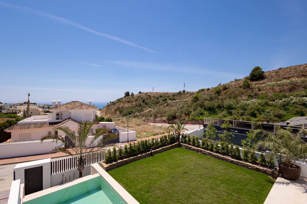 4 Zimmer Villa zu verkaufen in Mijas mit Pool Garage - 1.750.000 € (Ref: 8783778)