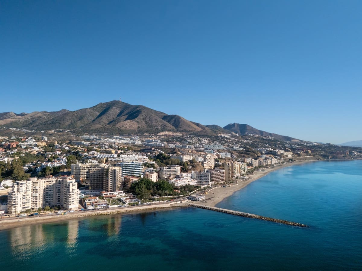 2 makuuhuone Huoneisto myytävänä paikassa Fuengirola mukana uima-altaan - 540 000 € (Ref: 8798672)