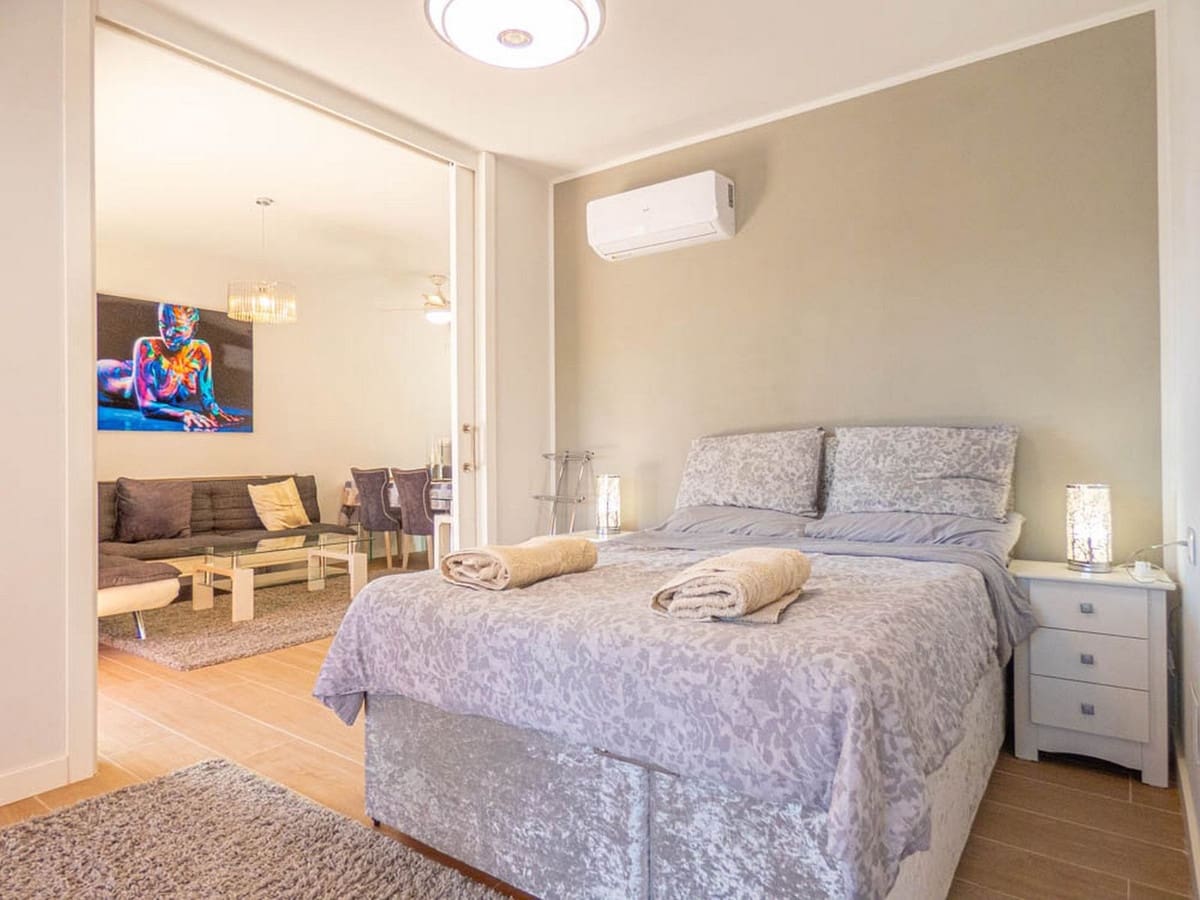 2 slaapkamer Appartement te koop in Villamartin met zwembad garage - € 254.900 (Ref: 8801738)