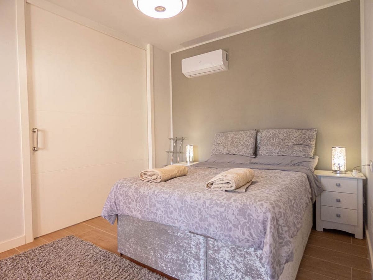 2 slaapkamer Appartement te koop in Villamartin met zwembad garage - € 254.900 (Ref: 8801738)