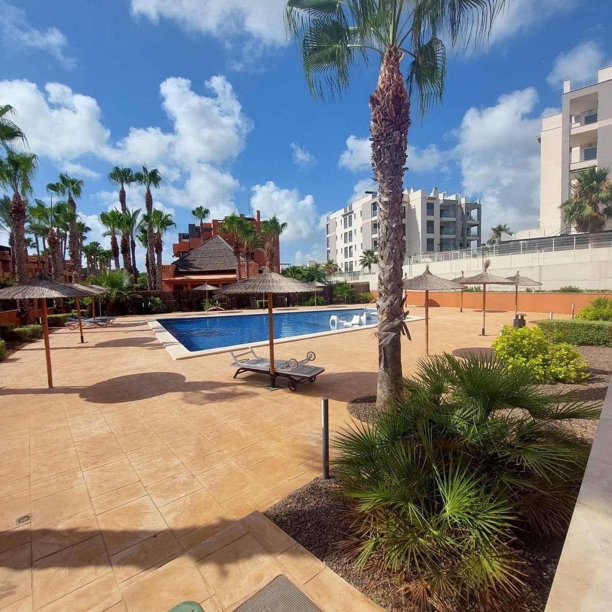 2 slaapkamer Appartement te koop in Villamartin met zwembad garage - € 254.900 (Ref: 8801738)