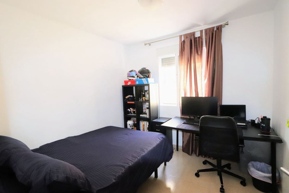 3 soveværelse Villa til salg i Villamartin med swimmingpool garage - € 295.000 (Ref: 8809492)