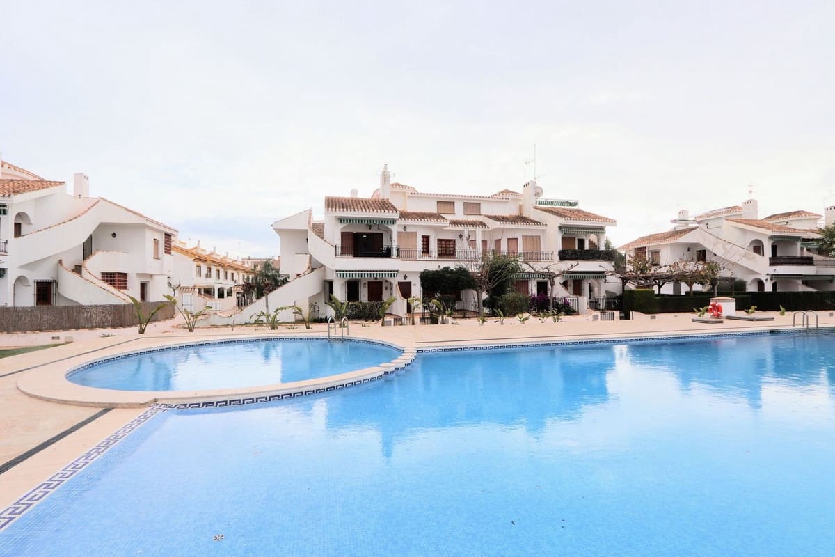 2 soveværelse Lejlighed til salg i Torre de la Horadada med swimmingpool - € 240.000 (Ref: 8824936)