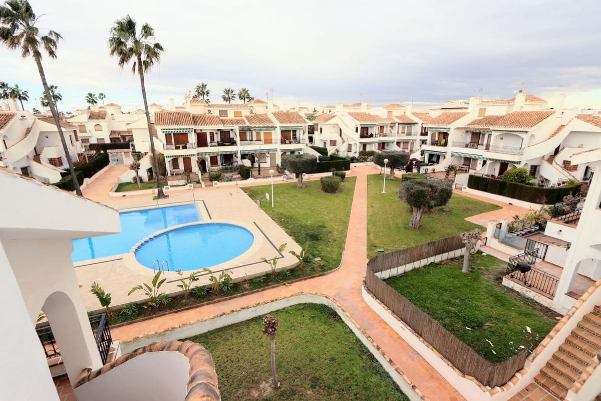2 soveværelse Lejlighed til salg i Torre de la Horadada med swimmingpool - € 240.000 (Ref: 8824936)