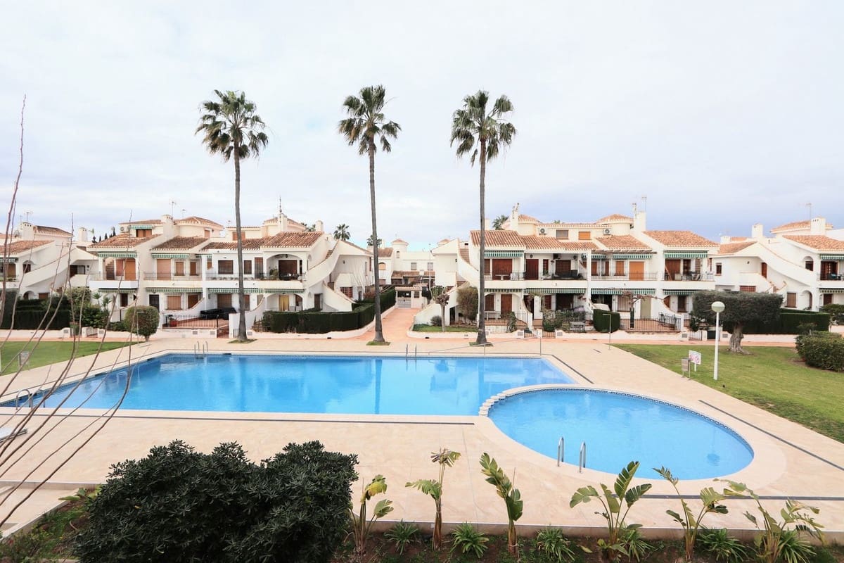 2 soveværelse Lejlighed til salg i Torre de la Horadada med swimmingpool - € 240.000 (Ref: 8824936)