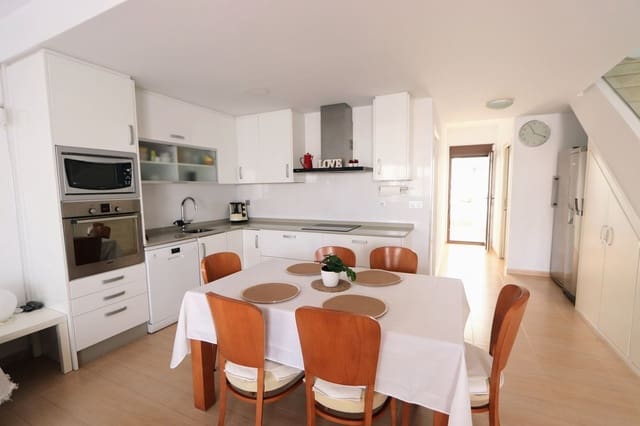 4 bedroom Villa for sale in Lo Pagan, San Pedro del Pinatar with pool - € 280,000 (Ref: 8838471)