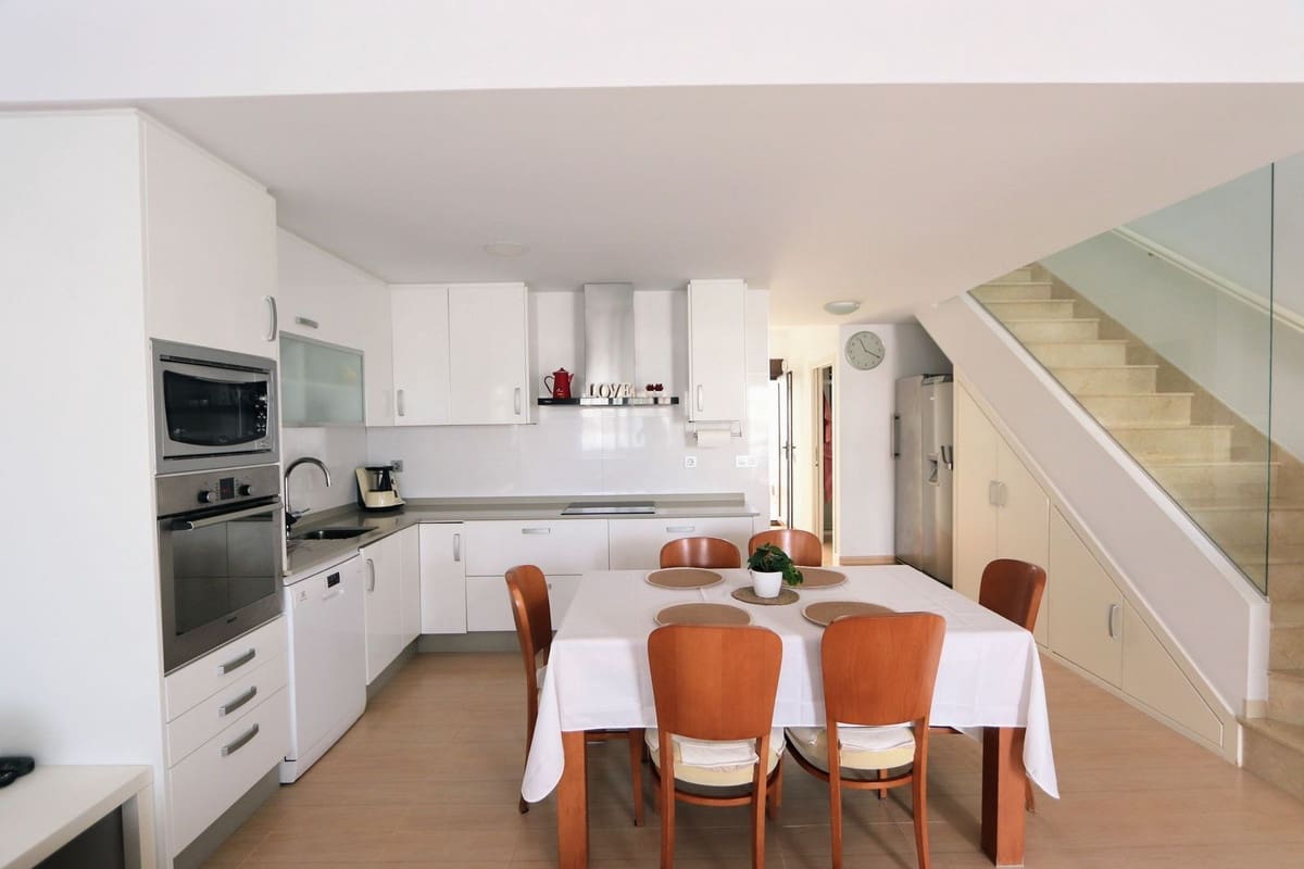 4 makuuhuone Huvila myytävänä paikassa Lo Pagan mukana uima-altaan - 280 000 € (Ref: 8838471)