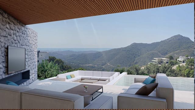 Chalet de 3 habitaciones en Montemayor - Marbella Club, Benahavís en venta con piscina - 2.520.000 € (Ref: 8847278)