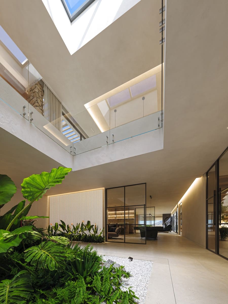 5 soveværelse Villa til salg i Los Monteros med swimmingpool - € 5.675.000 (Ref: 8847279)