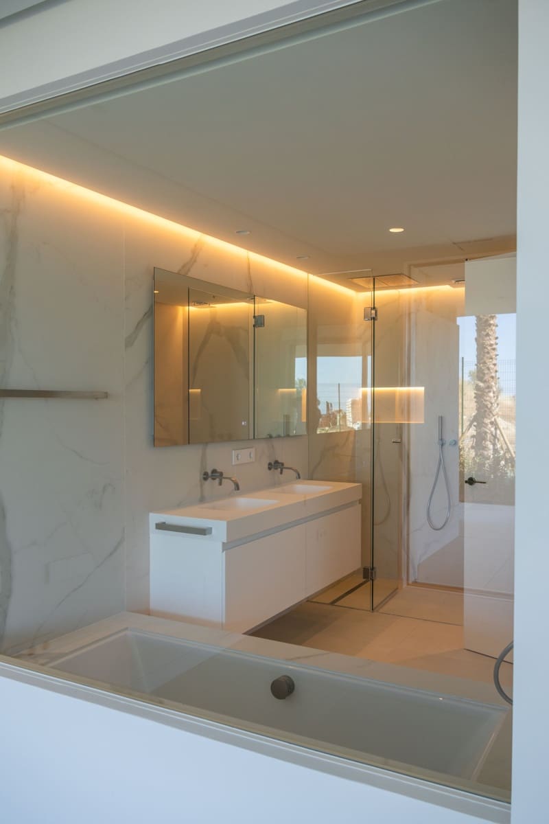 2 bedroom Apartment for sale in Ojen with pool - € 960,000 (Ref: 8851507)