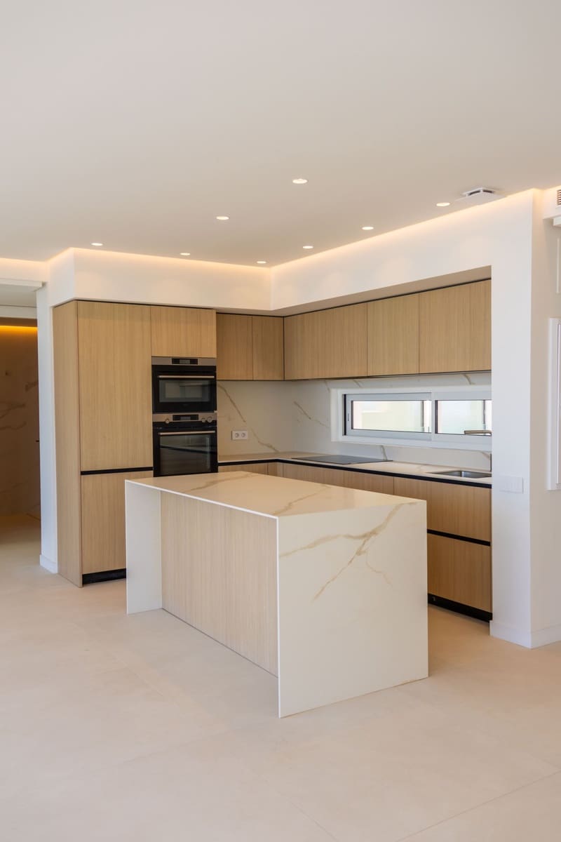 2 bedroom Apartment for sale in Ojen with pool - € 960,000 (Ref: 8851507)